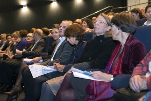 Het publiek (met onder andere de dochter van Els Borst Andra Neefjes Borst).