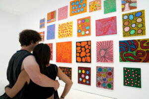 Hoe kunst ons bij onszelf en de ander houdt