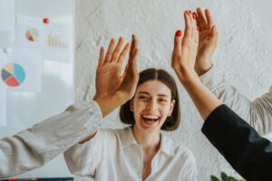 Over macht, kennis en herstelondersteunend leiderschap