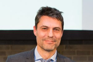 Psycholoog Carsten de Dreu: Liever polderen dan polariseren