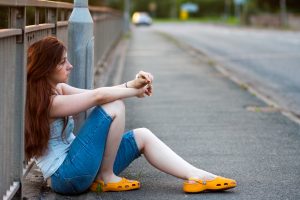 Vrouwen stromen minder vaak uit naar werk   