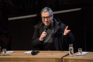 Waarom wel schrijven over seksuele schaamte maar niet over sociale schaamte?