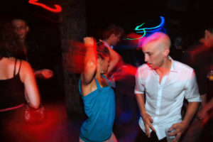 Feest en seks – op gepaste afstand