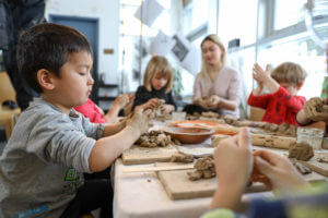 Staking voor betere arbeidsomstandigheden in kinderopvang, CNV ligt dwars