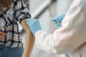 Noem vaccin-critici geen wappies, dat werkt averechts